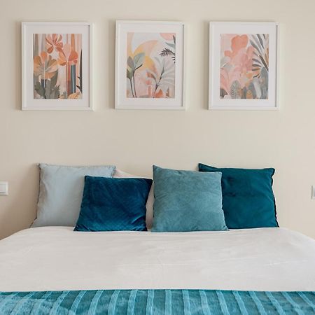 Joivy Stylish City Centre Flat With Parking Maya Exterior foto
