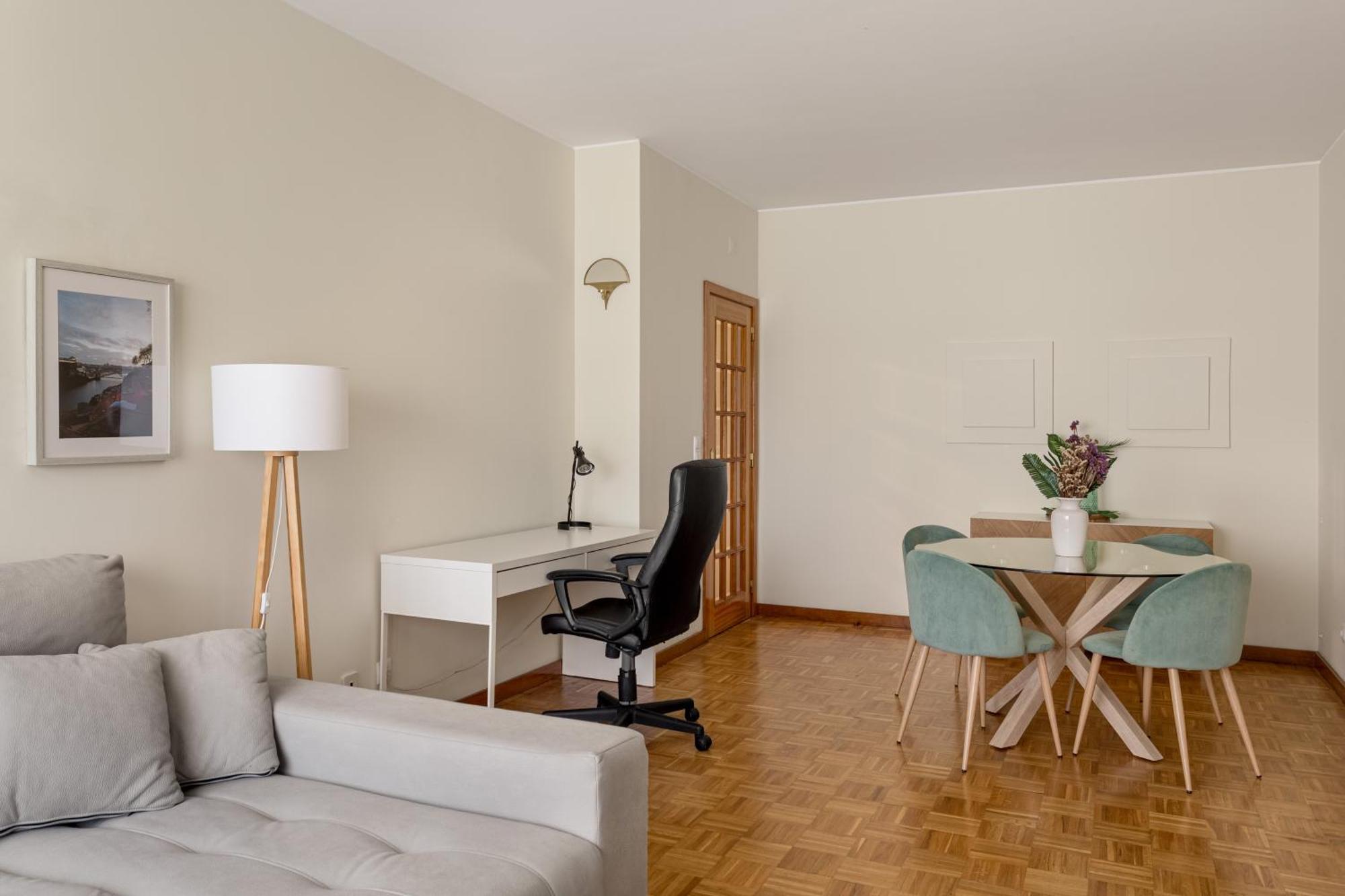 Joivy Stylish City Centre Flat With Parking Maya Exterior foto