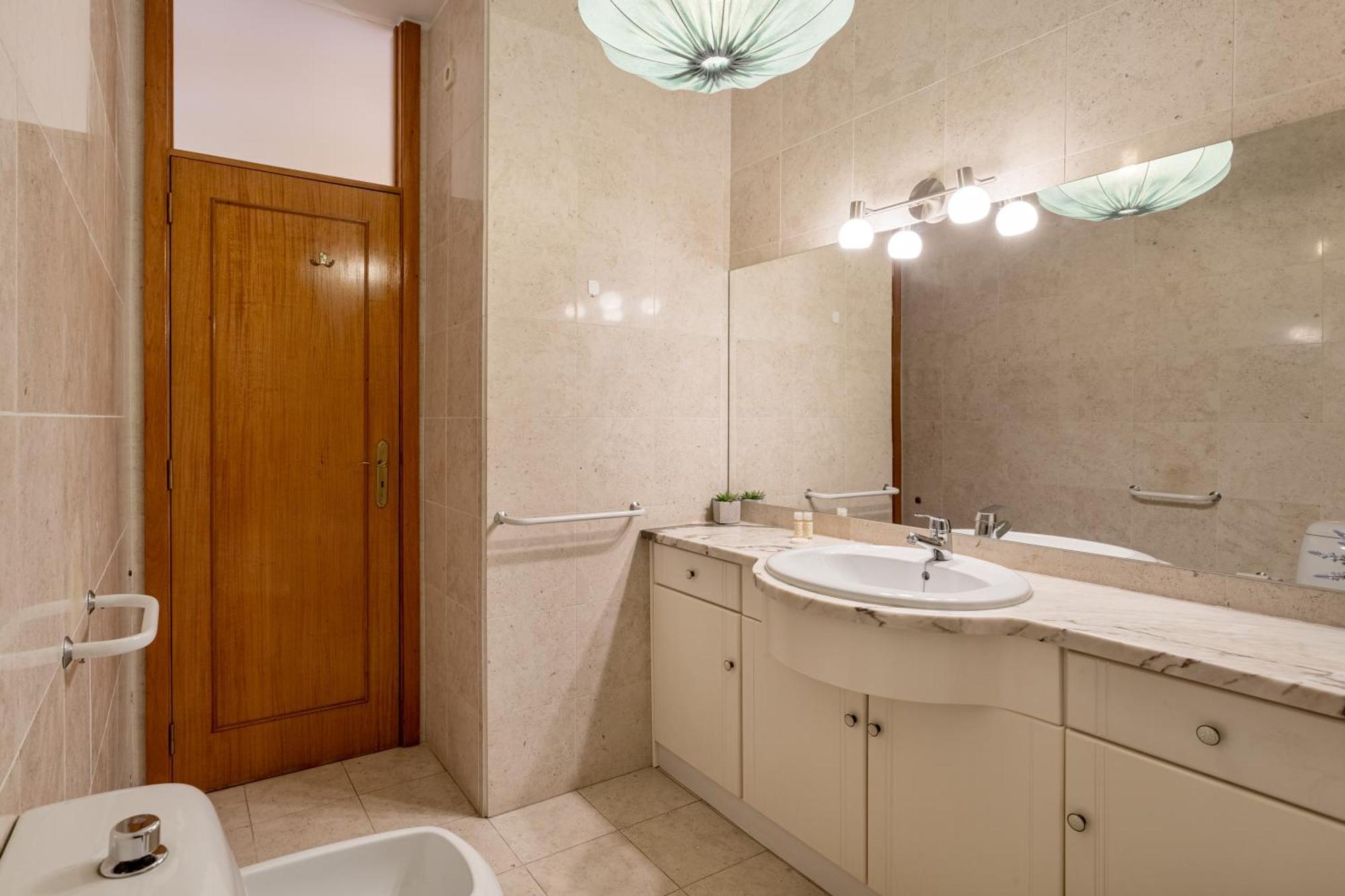 Joivy Stylish City Centre Flat With Parking Maya Exterior foto